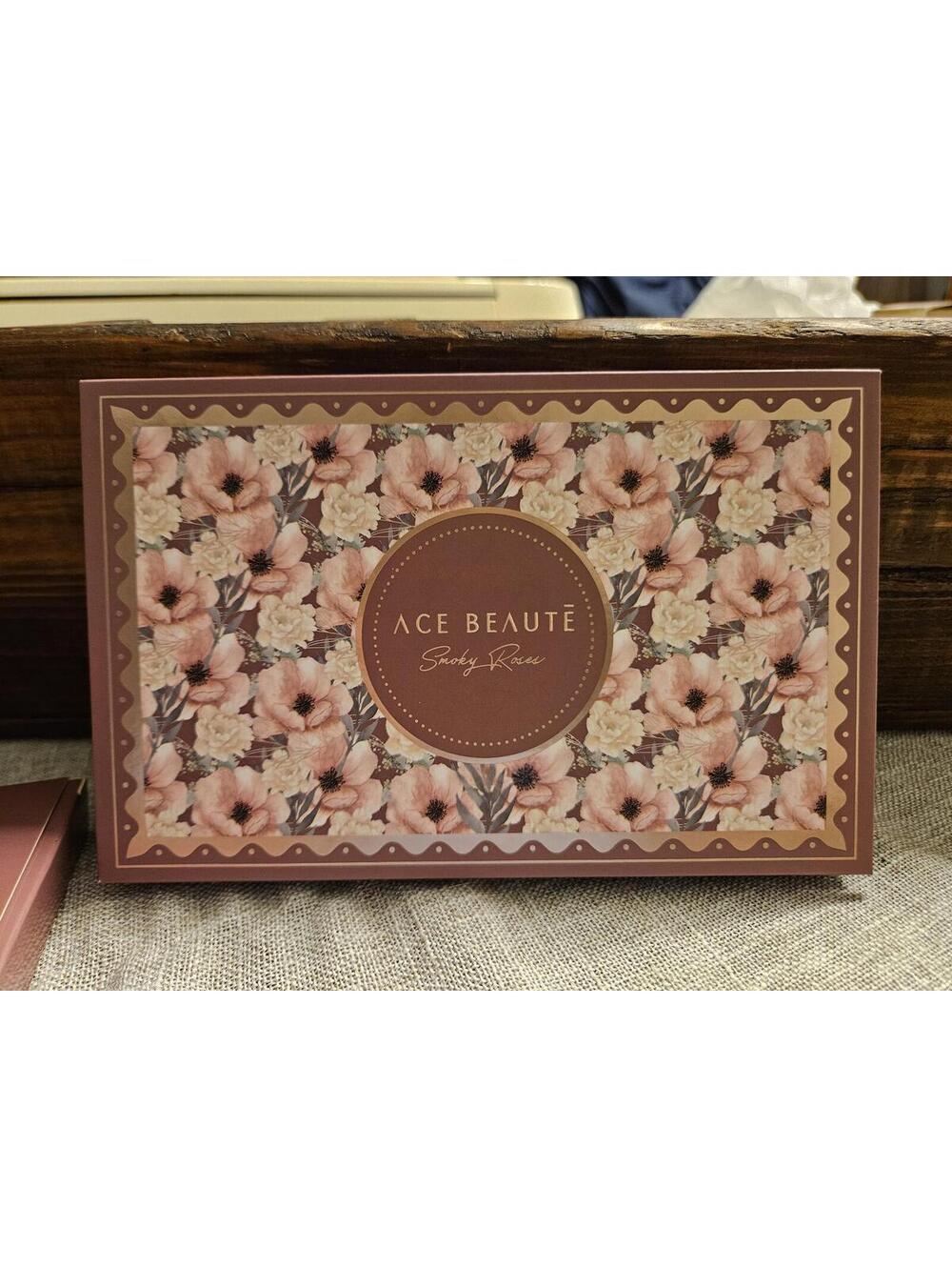Ace Beaute "Smoky Roses" Eyeshadow Palette NEW